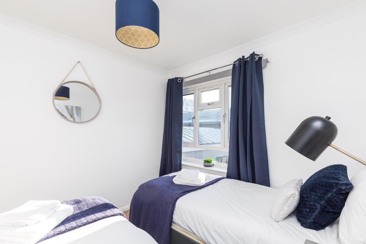 Вилла 19A The Broadwalk - Cozy 1Br In The Heart Of Crawley Near Gatwick Airport Great For Contractors And Flight Crew Students Экстерьер фото